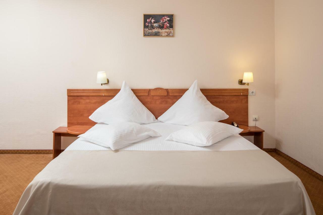 Hotel Rozmarin Предял Екстер'єр фото