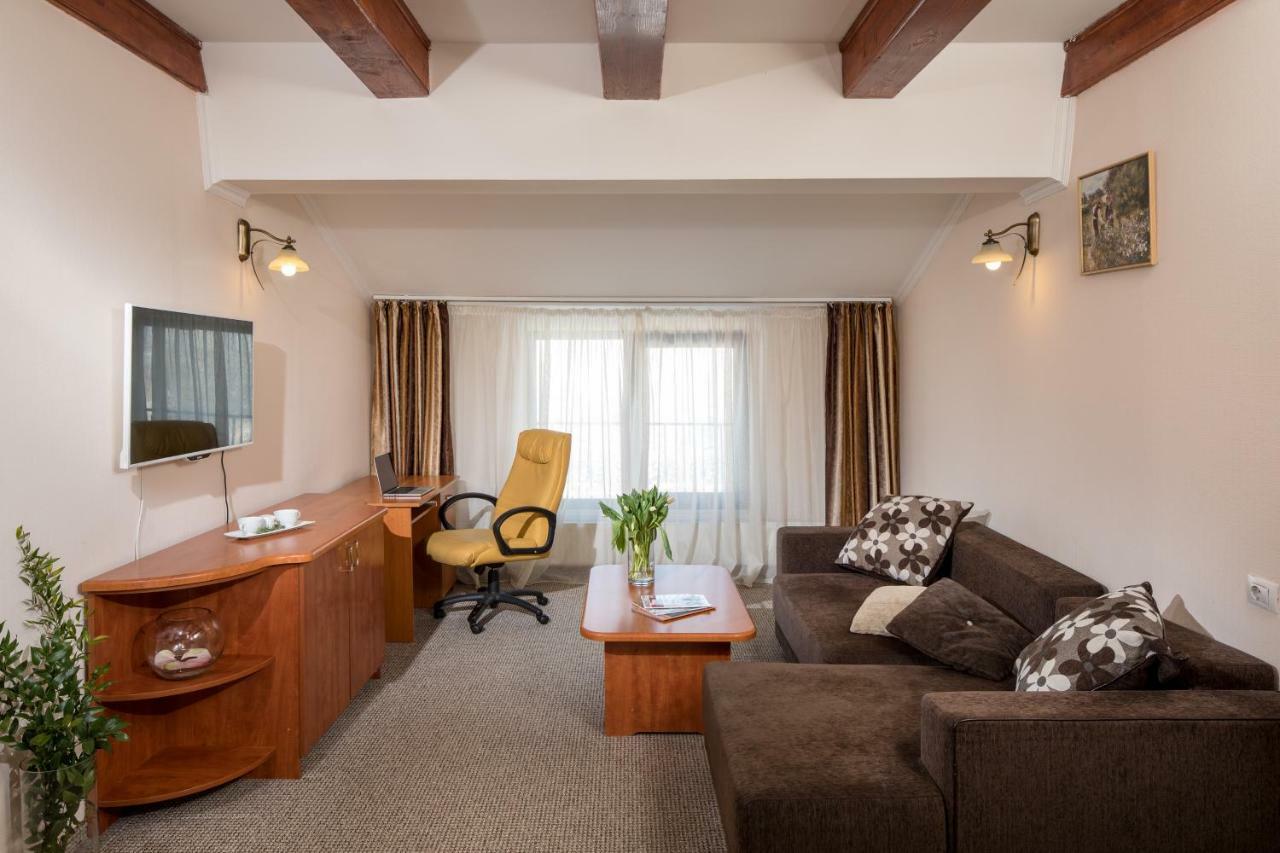 Hotel Rozmarin Предял Екстер'єр фото