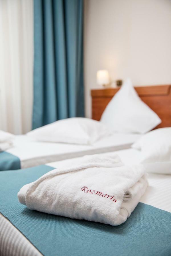 Hotel Rozmarin Предял Екстер'єр фото